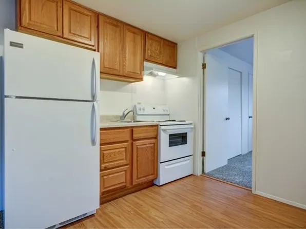 Alpine Village Apartments, 310 SE Midway Blvd APT 112, Oak Harbor, WA 98277