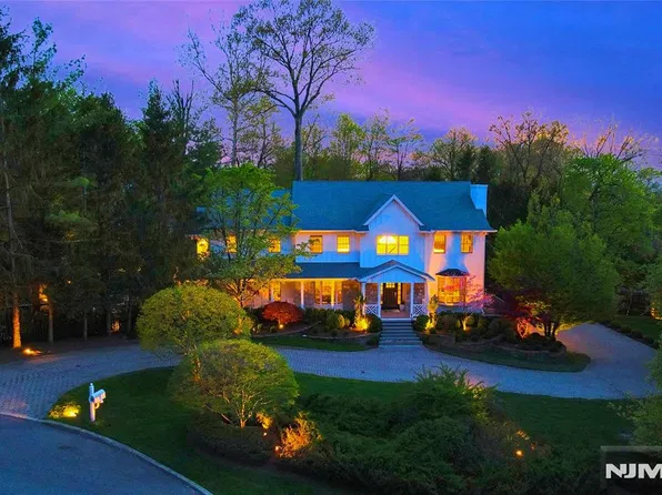 200 Wood Turtle Run, Norwood, NJ 07648