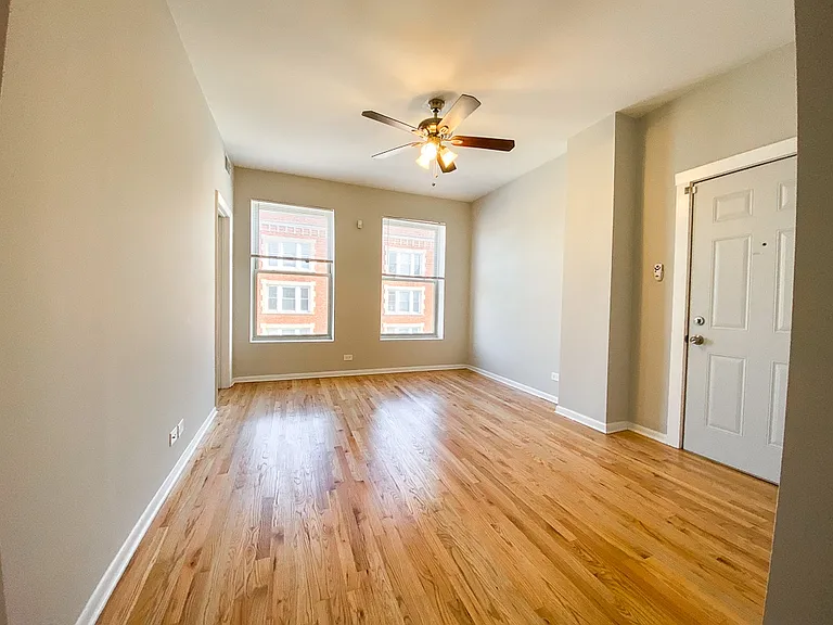 2148 N Central Park Ave — Photo 5