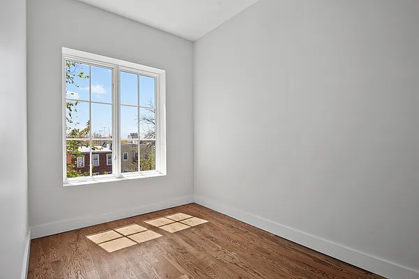 Rented by Nest Seekers International | media 13