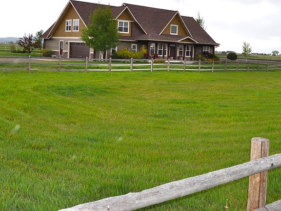 3rd image of 81 Farmland Acres Dr