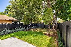5th image of 921 NW 55th St #1