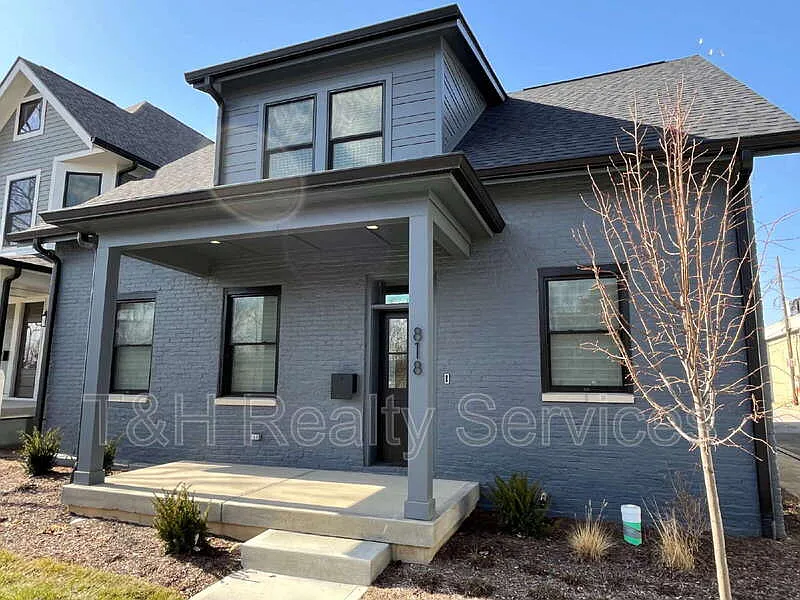 Building Photo - 818 Union St