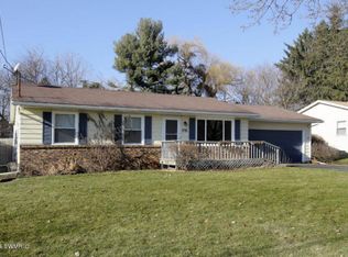 615 Piccadilly Rd, Kalamazoo, MI 49006