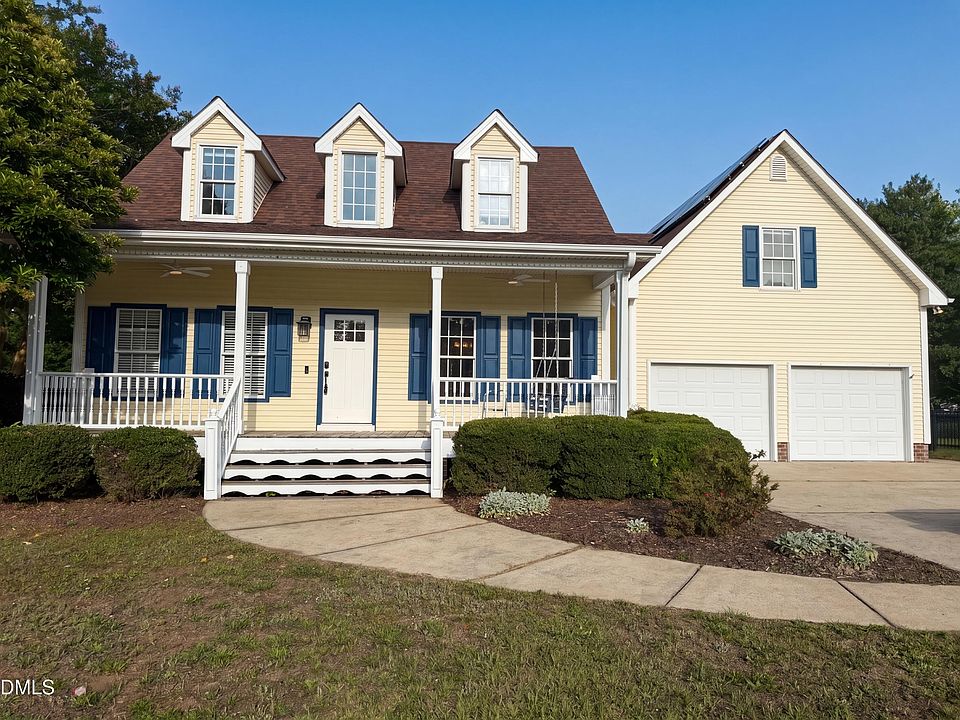 1st image of 304 Cameronwood Dr