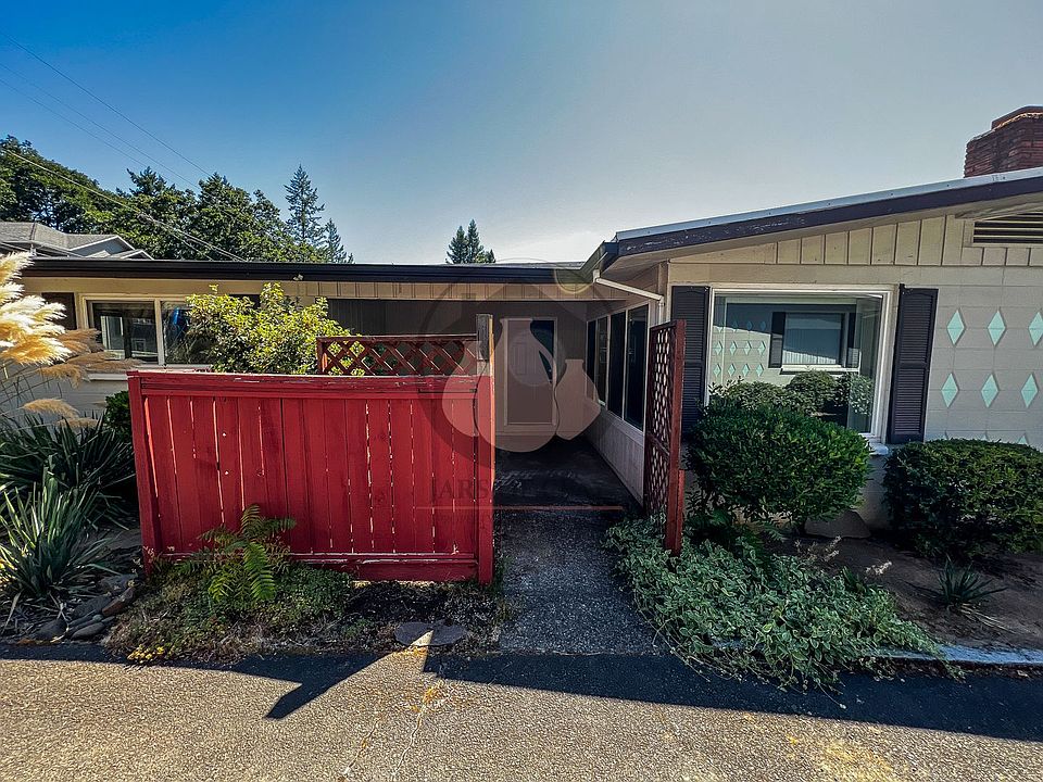 1st image of 480-496 Ratcliff Dr SE