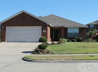 710 Blue Sky Dr, Arlington, TX 76002