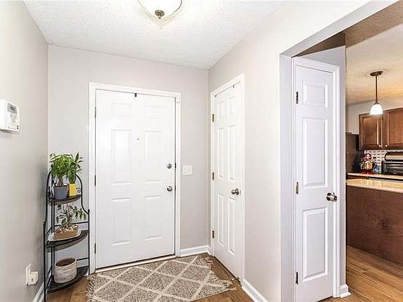 2nd image of 6110 King Lear Ct #6110