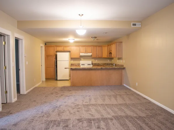 2062 Bald Eagle Ct, Dubuque, IA 52001