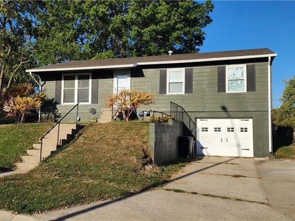 2604 Evergreen Ln, Saint Joseph, MO 64503
