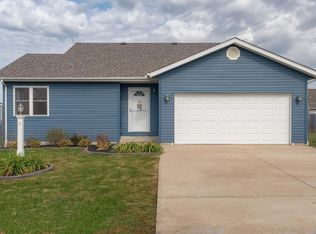 1705 Crown Rd, Herrin, IL 62948