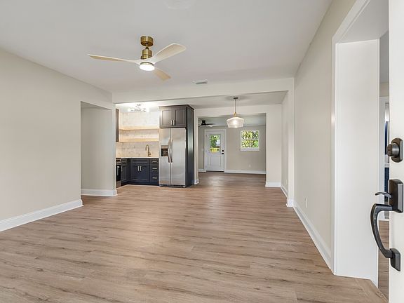4th image of 2614 Leonid Rd