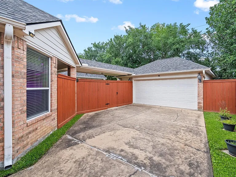 12538 Country Arbor Ln — Photo 34