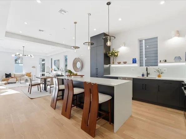 105 Laidlaw Avenue image 4 of 25