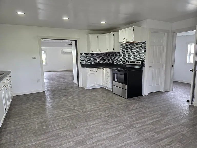 5610 W US Highway 20 — Photo 8