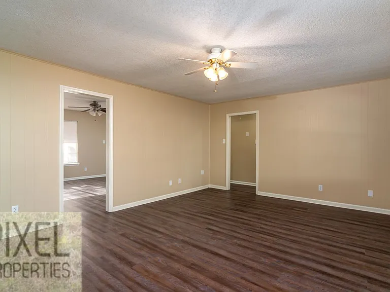 47 Flag Rd — Photo 23