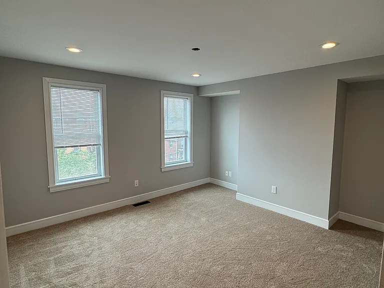 735 Winton St — Photo 10