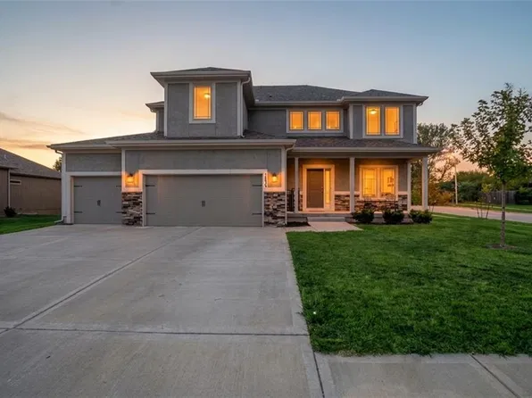 10838 N Bristol Ave, Kansas City, MO 64156