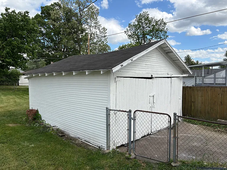 2816 Ferncliff Ave — Photo 8