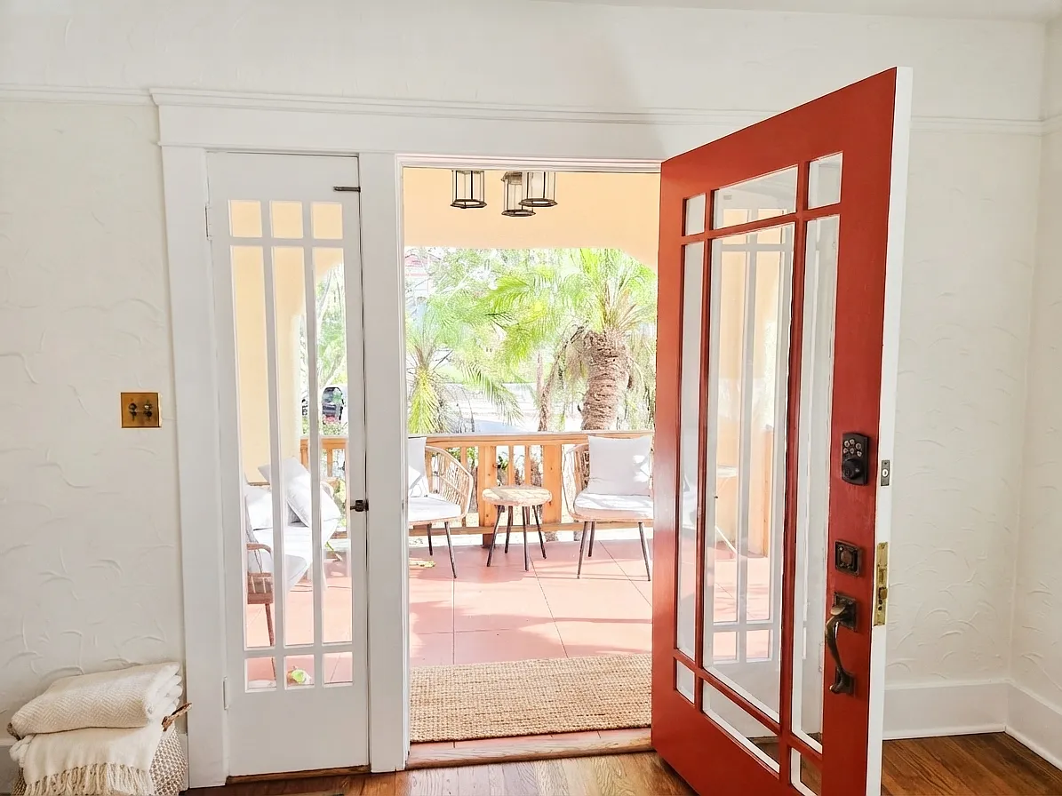 2 bed, 1200 sqft, $3,999 — Photo 3