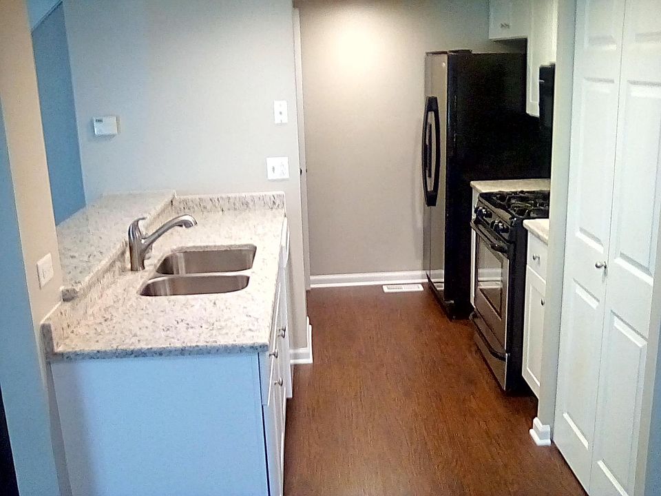1st image of 2S781 Winchester Cir E Unit 2