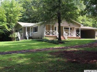 665 Ridgedale Rd, Scottsboro, AL 35768