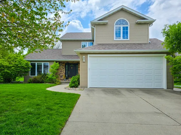3132 Evergreen Rd, Ames, IA 50014