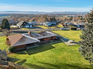 115 Terrace Park Dr, Yakima, WA 98901