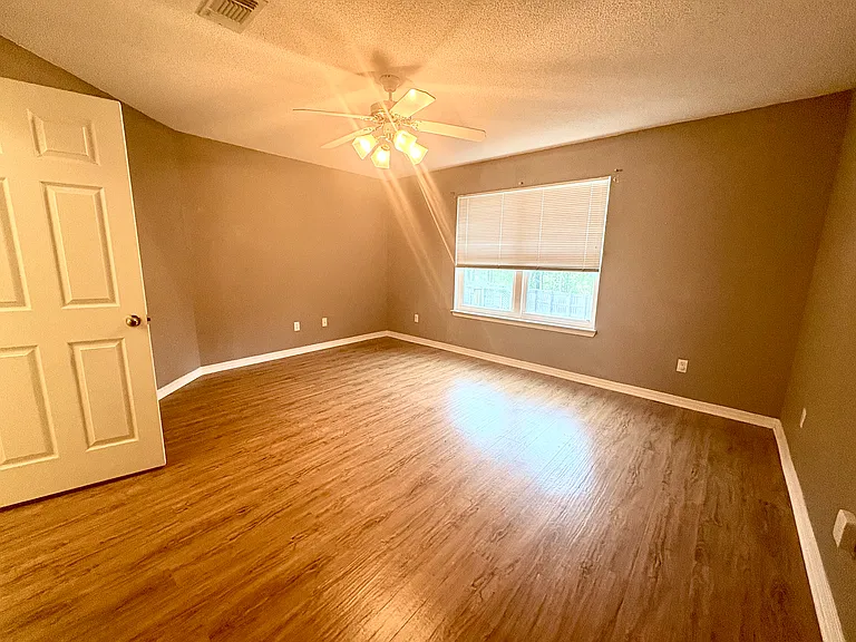 6879 Cedar Ridge Cir — Photo 12