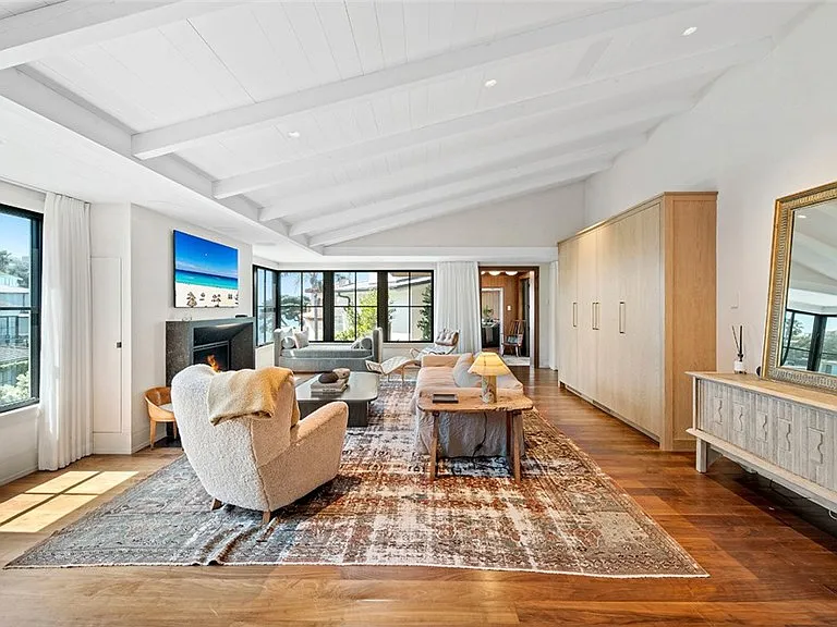 27 Emerald Bay — Photo 12