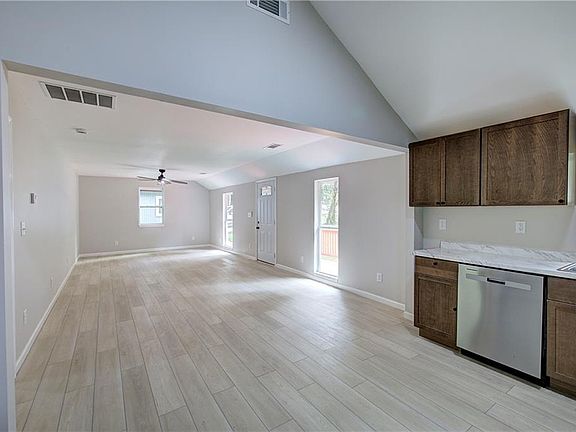 5th image of 7289 Staton Pl SE