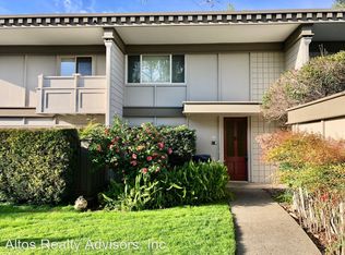 25 Los Altos Sq, Los Altos, CA 94022