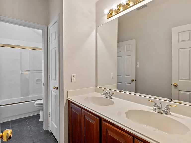 3212 Cantura Dr — Photo 24