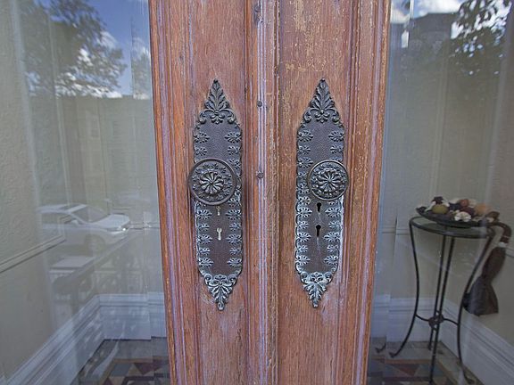 3rd image of 452 Bainbridge St #2