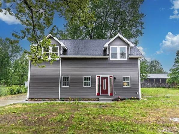 3046 Westwood Dr, Grand Island, NY 14072