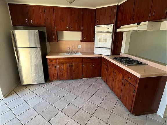 3rd image of 4434 Rosebud Ln APT C