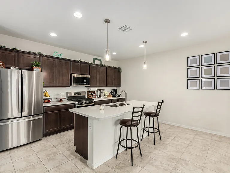 14168 W Bronco Trl — Photo 4