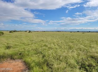 E Treasure Rd, Pearce, AZ 85625