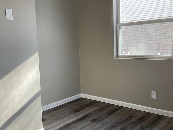 4th image of 1754-1764 Lombard Ave #1758