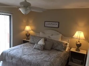 516 Lakeside Dock Dr #6 — Photo 27