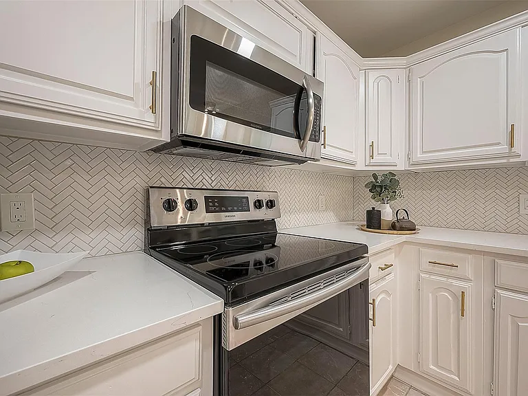 16810 Sweno Ct — Photo 17