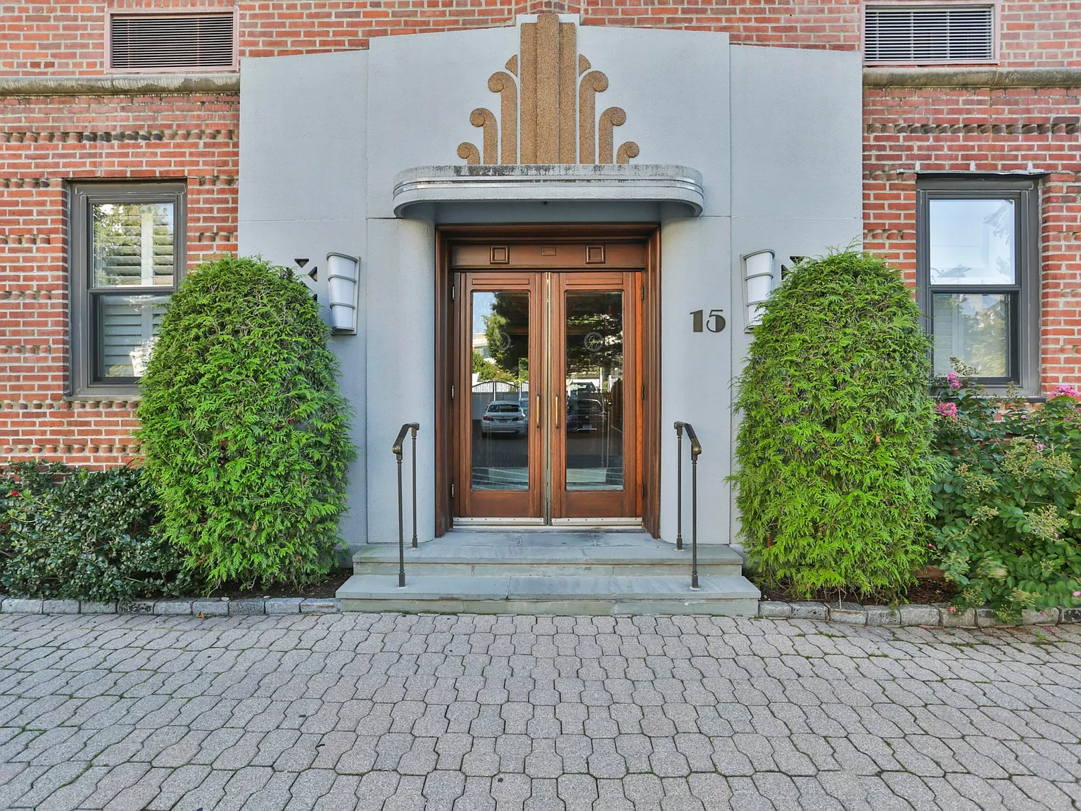 2 bed, 2.5 bath, 1196 sqft, $6,600 — Photo 1