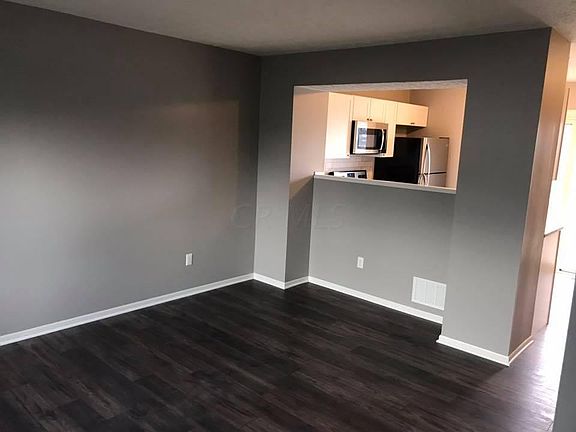 3rd image of 887 Annagladys Dr