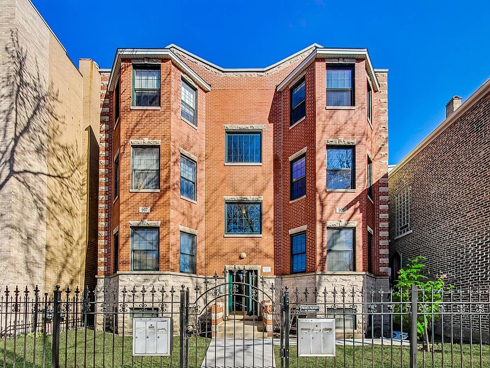 1st image of 905 N Wood St #2S