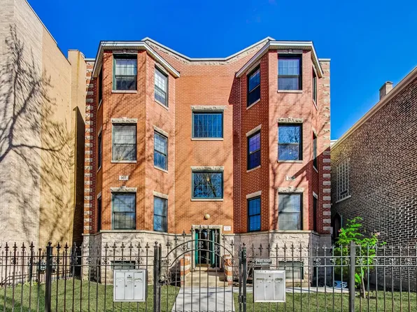 905 N Wood St #2S, Chicago, IL 60622