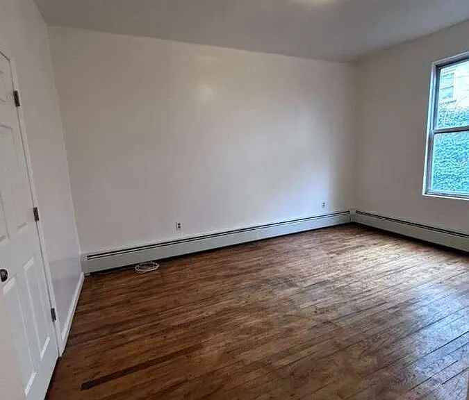 296 Woodworth Ave — Photo 6