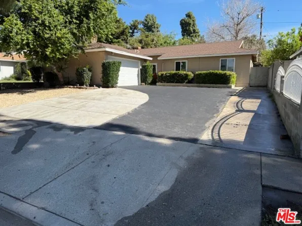 11648 Prager Ave, Sylmar, CA 91342
