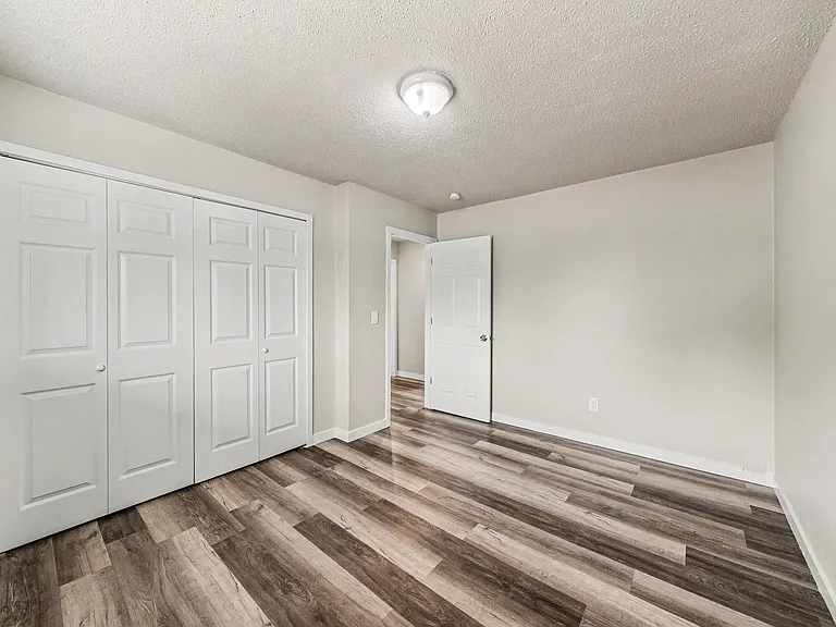2115 Preuss Rd #D — Photo 4
