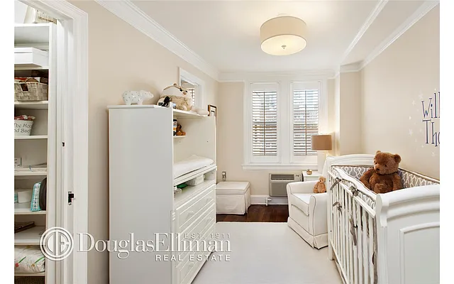 Sold by Douglas Elliman | media 6