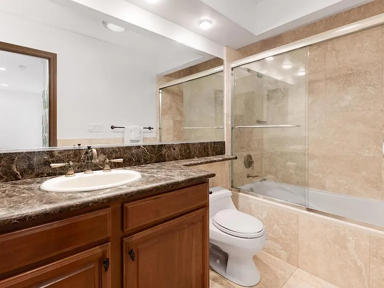 935 Genter St #212 — Photo 19